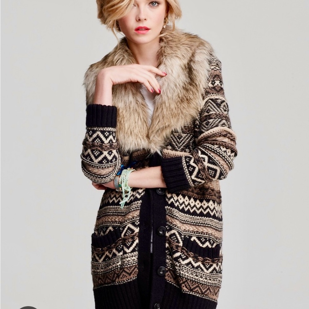 NWOT juicy couture sweater removable fur collar wool and mohair